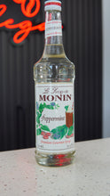 Load image into Gallery viewer, Syrups Monin (750 ml)
